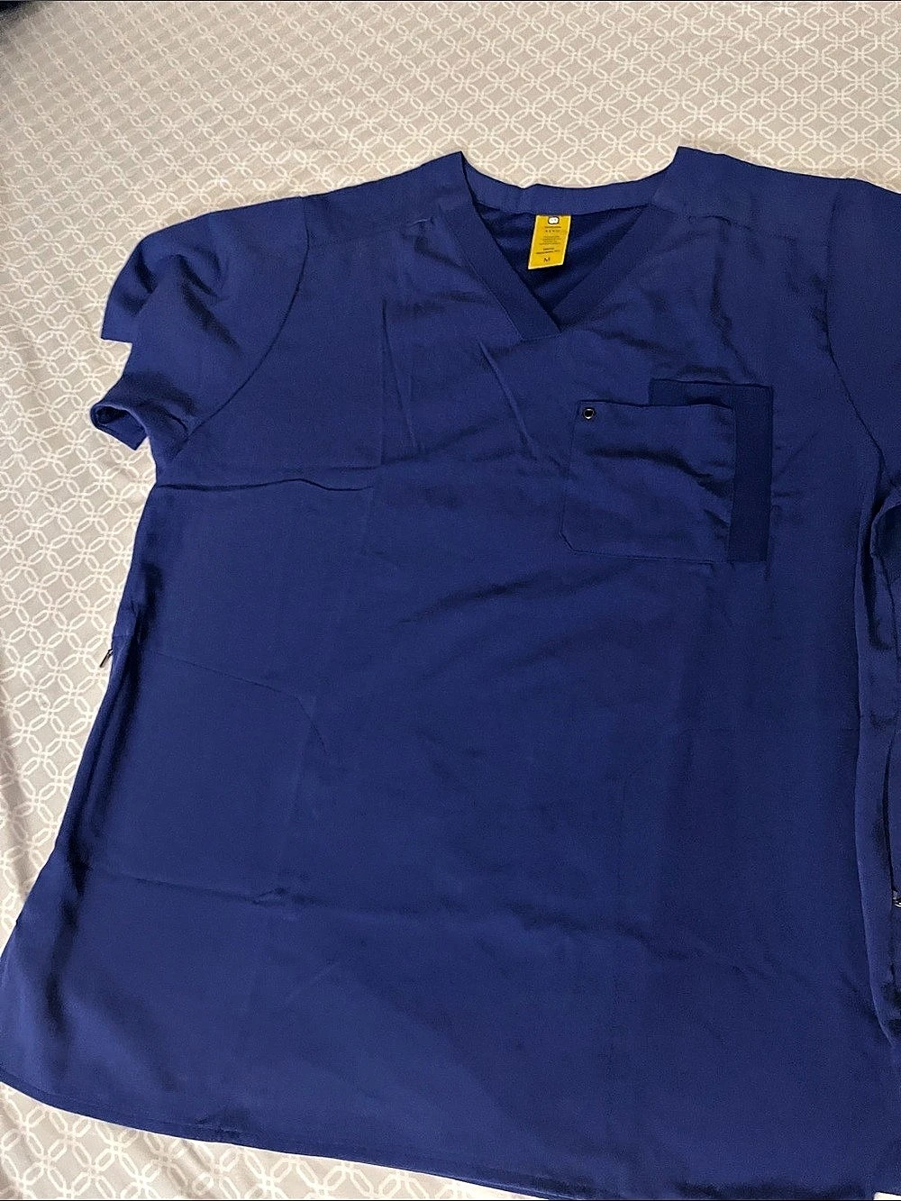 Wonderwink Short Sleeve Scrub Top in Blue Medium New without tag